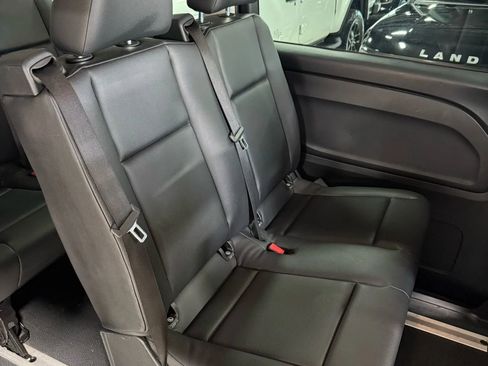 Used 2018 Mercedes-Benz Metris Passenger image 23