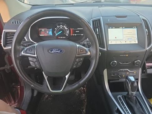 Used 2018 Ford Edge SEL w/ Equipment Group 201A FWD image 10
