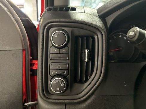 Used 2024 Chevrolet Silverado 3500 W/T image 17