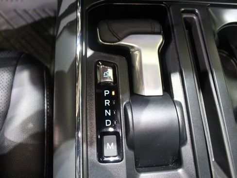 Used 2025 Ford F150 Lariat w/ Equipment Group 501A Mid image 18