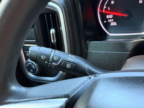 Used 2020 Chevrolet Silverado 1500 LT RWD image 35