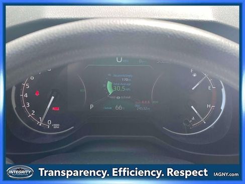 Used 2025 Toyota RAV4 XLE AWD/4WD image 23