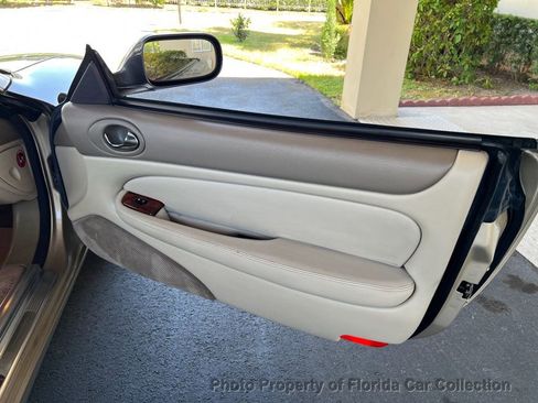 Used 1999 Jaguar XK8 Convertible image 24