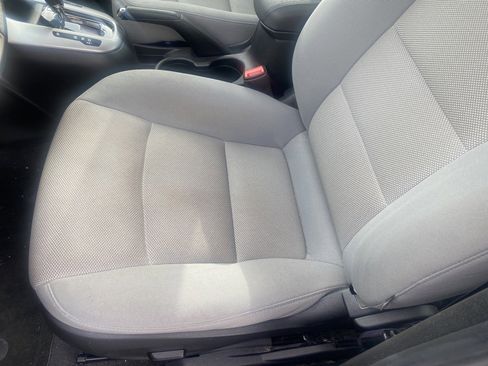 Used 2015 Chevrolet Cruze Eco image 4