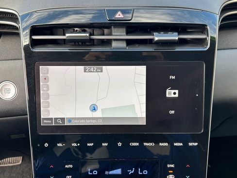 Used 2024 Hyundai Tucson Limited image 27