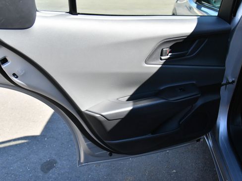 Used 2025 Toyota Prius LE image 35