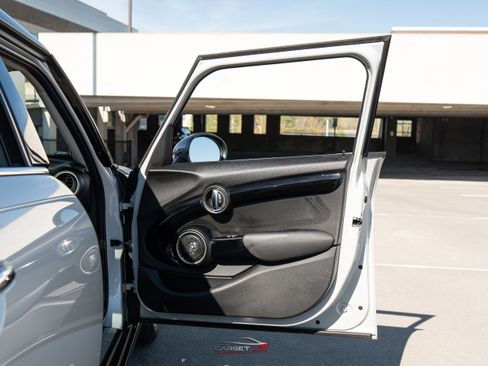 Used 2015 MINI Cooper S image 37