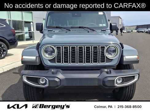 Used 2024 Jeep Wrangler Sahara image 2