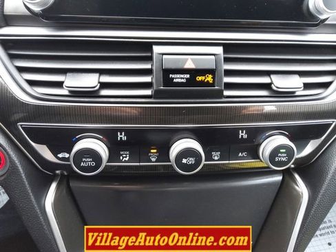 Used 2018 Honda Accord Sport image 39