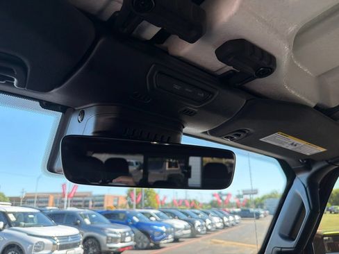 Used 2021 Jeep Gladiator Overland AWD/4WD image 28