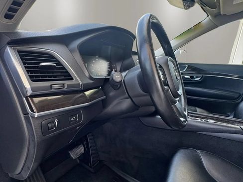 Used 2018 Volvo XC90 T5 Momentum w/ Convenience Package FWD image 27