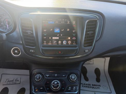 Used 2015 Chrysler 200 S w/ Navigation & Sound Group I image 10