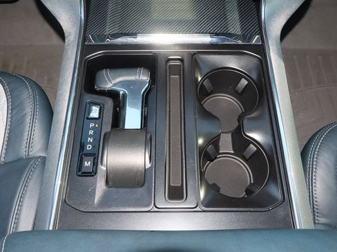 Used 2022 Ford F150 Limited image 28