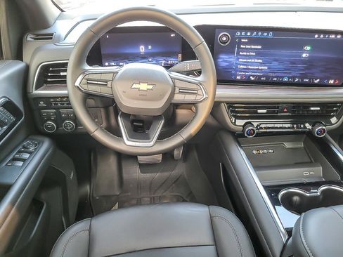 Used 2025 Chevrolet Tahoe LT w/ Comfort Package image 12