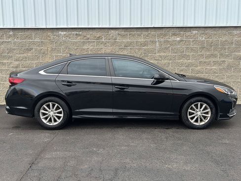 Used 2019 Hyundai Sonata SE image 2