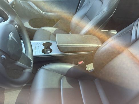 Used 2023 Tesla Model Y Long Range AWD/4WD image 11