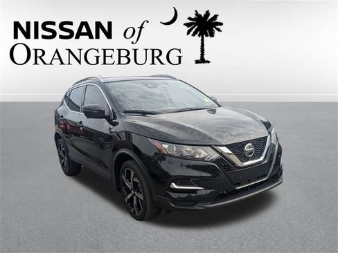 Used 2020 Nissan Rogue Sport SL image 1