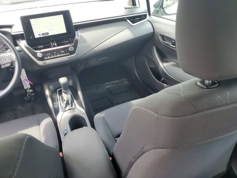 Certified 2025 Toyota Corolla LE FWD image 17