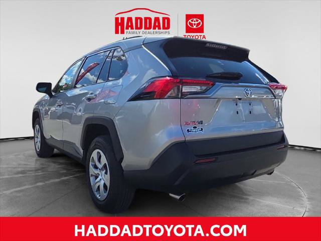 Certified 2021 Toyota RAV4 LE w/ Carpet Mat Package (TMS) AWD/4WD image 3