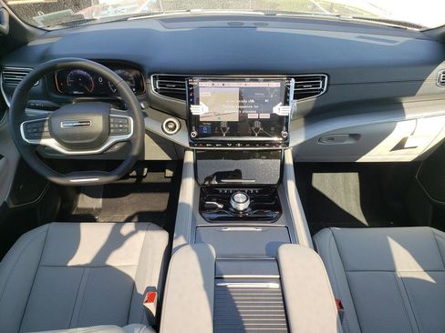New 2026 Jeep Grand Wagoneer 4WD image 15