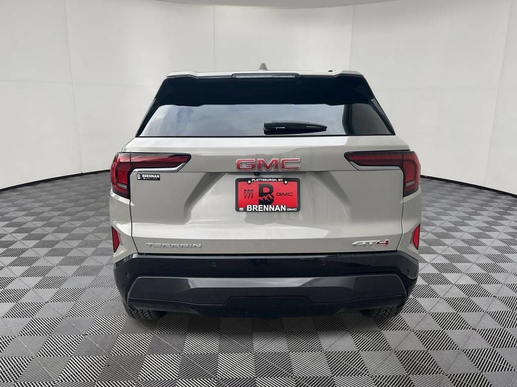 New 2027 GMC Terrain AT4 w/ LPO, Floor Liner Package AWD/4WD image 4