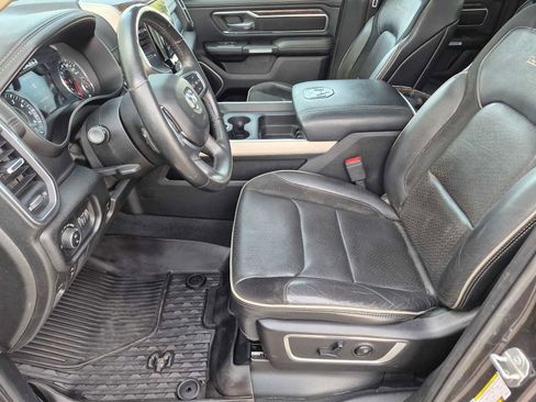 Used 2019 RAM 1500 Laramie AWD/4WD image 19