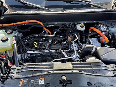 Used 2024 Ford Maverick Lariat w/ Black Appearance Package FWD image 28