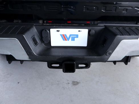 Used 2017 Ford F350 Lariat w/ Chrome Package image 31