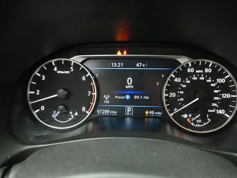 Used 2024 Nissan Altima 2.5 SV image 19