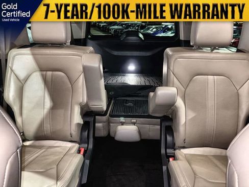 Used 2022 Ford Expedition Max Limited image 16