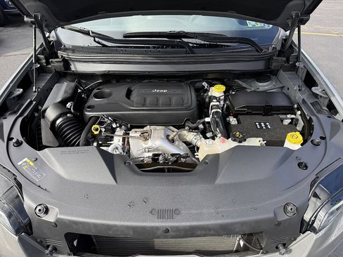 Used 2022 Jeep Cherokee Latitude Lux image 7