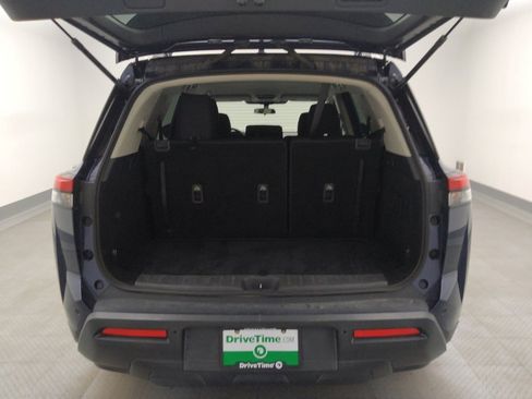 Used 2022 Nissan Pathfinder SV image 29