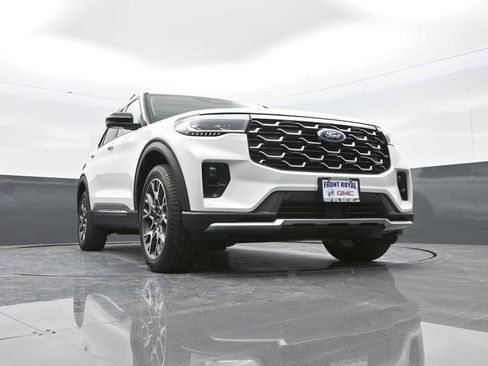 Used 2025 Ford Explorer Platinum w/ Ultimate Package image 69