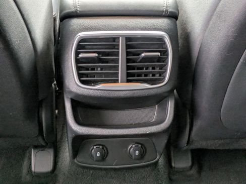 Used 2019 Hyundai Santa Fe SE image 26