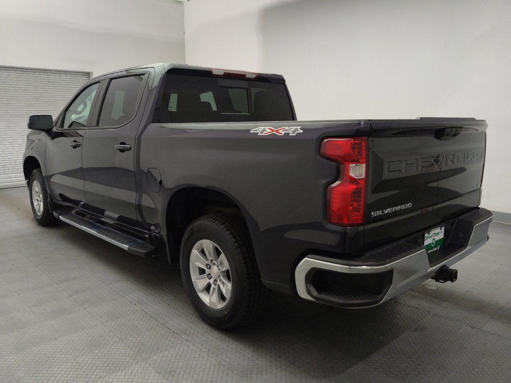 Used 2024 Chevrolet Silverado 1500 LT w/ Leather Package AWD/4WD image 5