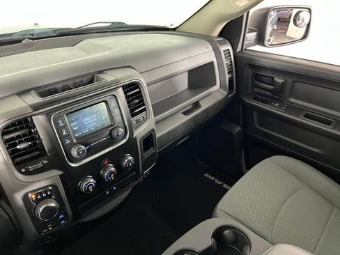 Used 2018 RAM 1500 Express w/ Express Value Package AWD/4WD image 27