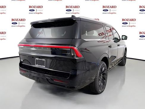 New 2026 Lincoln Navigator L Black Label AWD/4WD image 7