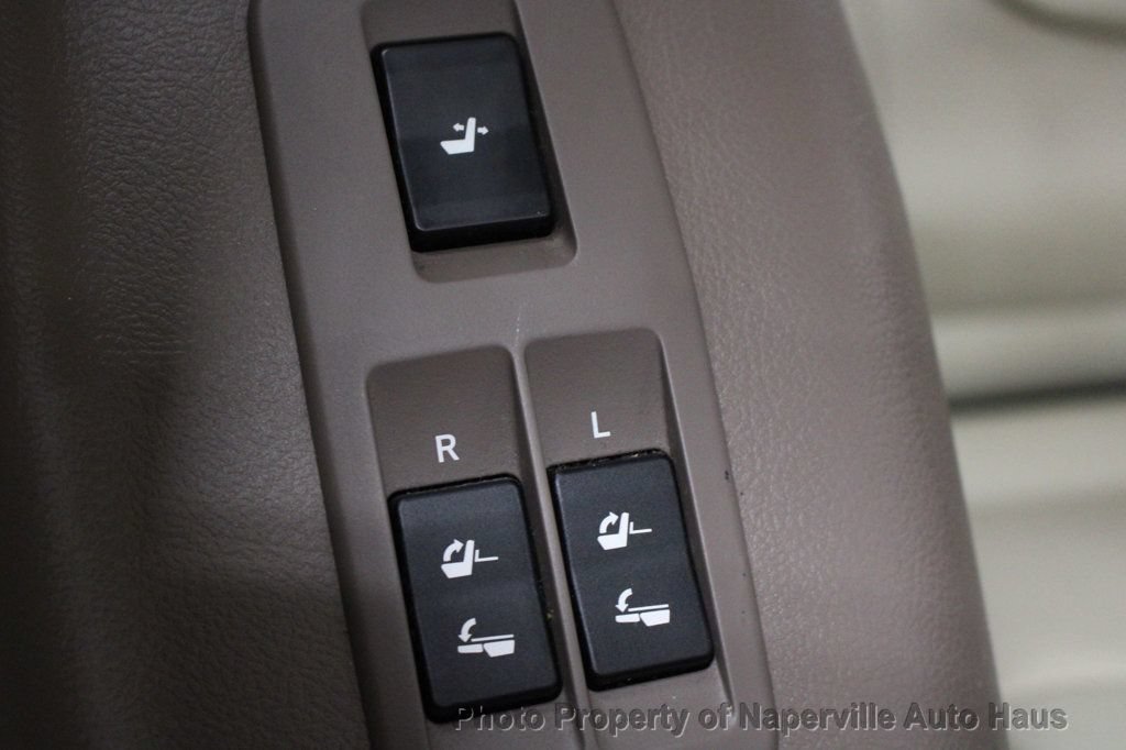 Used 2015 Lexus GX 460 Luxury w/ Preferred Accessory Package AWD/4WD image 38