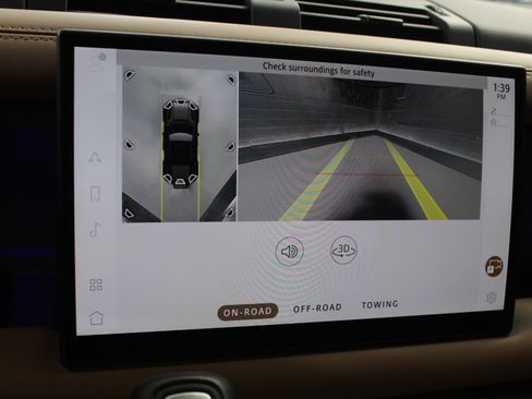 Used 2025 Land Rover Defender 110 V8 image 64