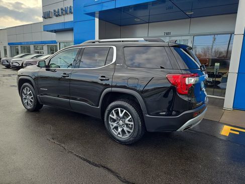 Certified 2023 GMC Acadia SLT w/ Preferred Package AWD/4WD image 8