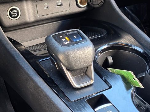 Used 2021 Nissan Rogue S image 24