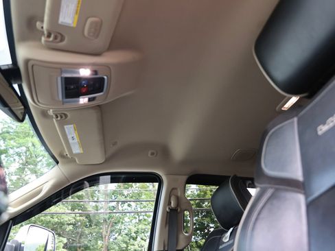 Used 2022 RAM 2500 Laramie AWD/4WD image 25