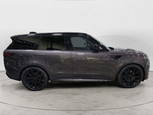New 2026 Land Rover Range Rover Sport Dynamic SE AWD/4WD image 6