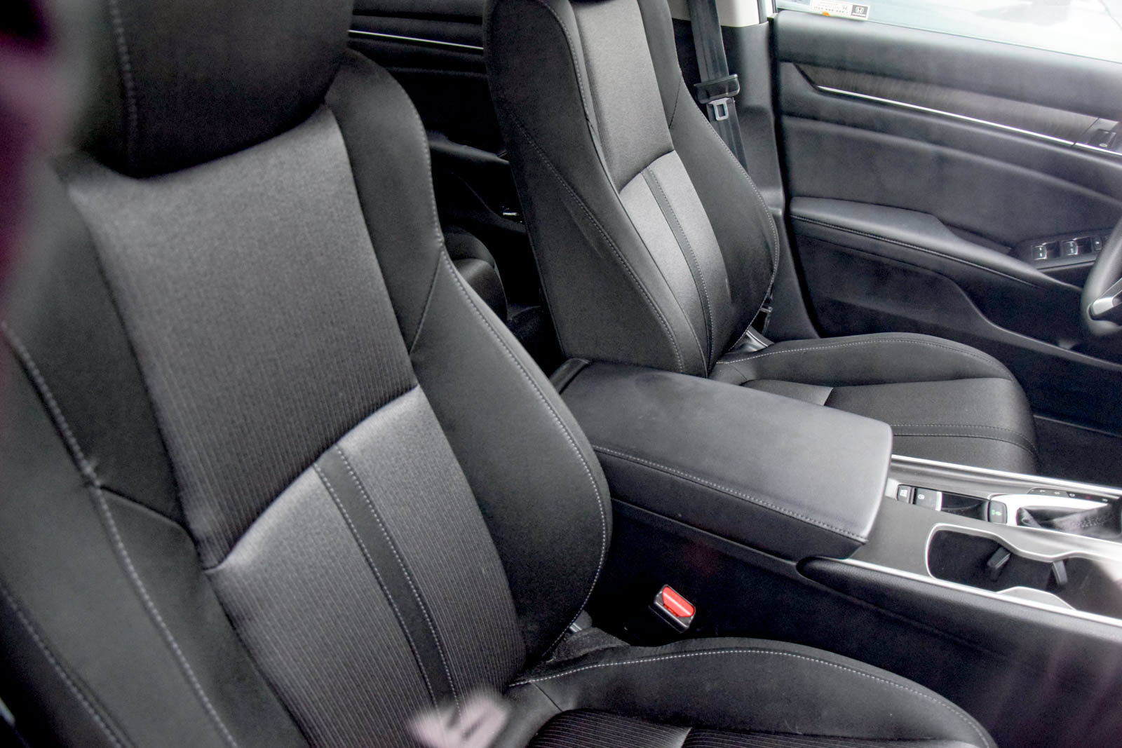 Used 2020 Honda Accord EX image 10