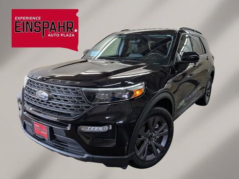 Used 2022 Ford Explorer XLT w/ Equipment Group 202A AWD/4WD image 1