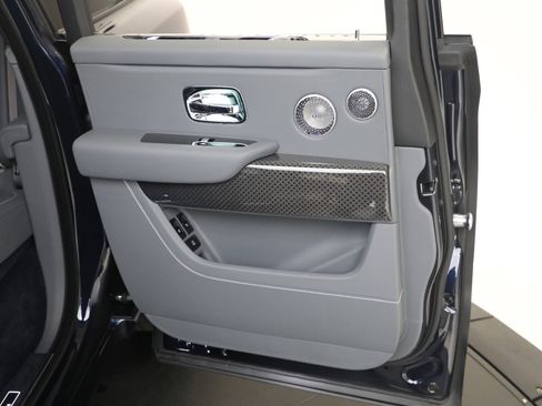 Certified 2025 Rolls-Royce Cullinan Black Badge image 32