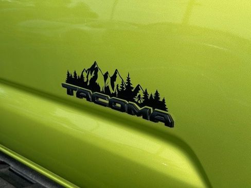 Used 2023 Toyota Tacoma TRD Off-Road w/ TRD Premium Off Road Package image 12