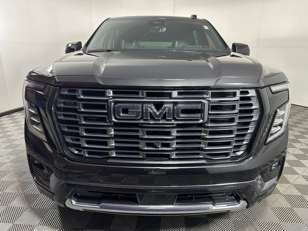 Used 2025 GMC Yukon XL Denali Ultimate AWD/4WD image 8