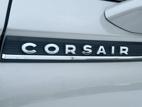 Used 2022 Lincoln Corsair Reserve w/ Equipment Group 201A image 13