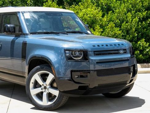 New 2026 Land Rover Defender 110 X-Dynamic SE AWD/4WD image 9